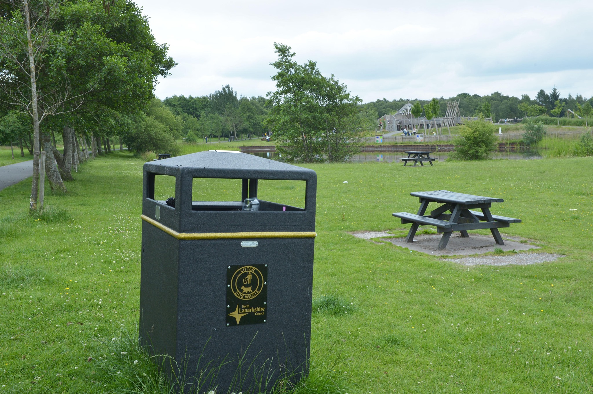 Litter bin roll out starts North Lanarkshire Council